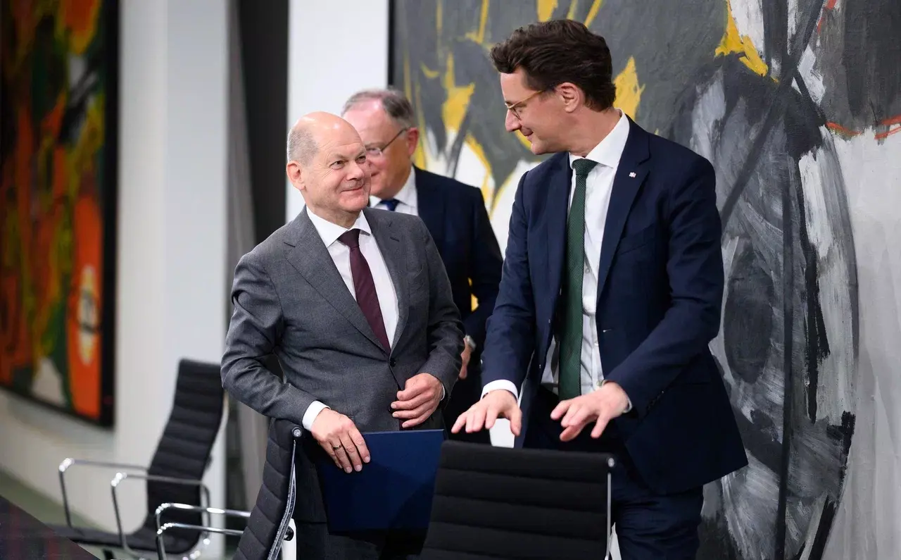 Ministerpräsident von NRW unterstützt Migrati – DENAE