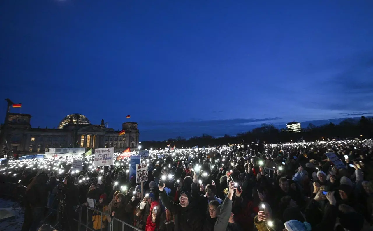 Hunderttausende Demonstranten in ganz Deutsch – DENAE