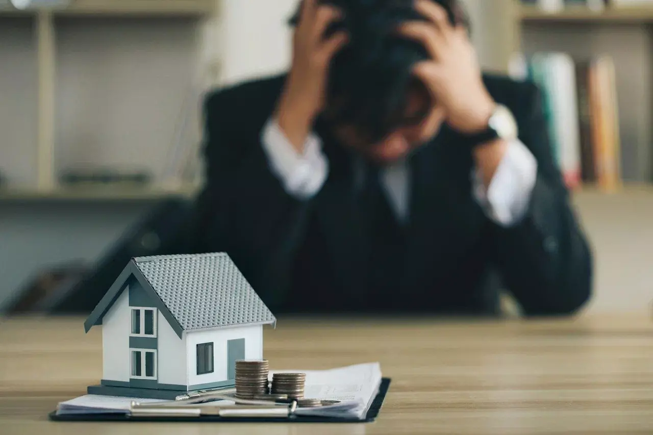Immobilienkrise hält an, Preise sinken – DENAE