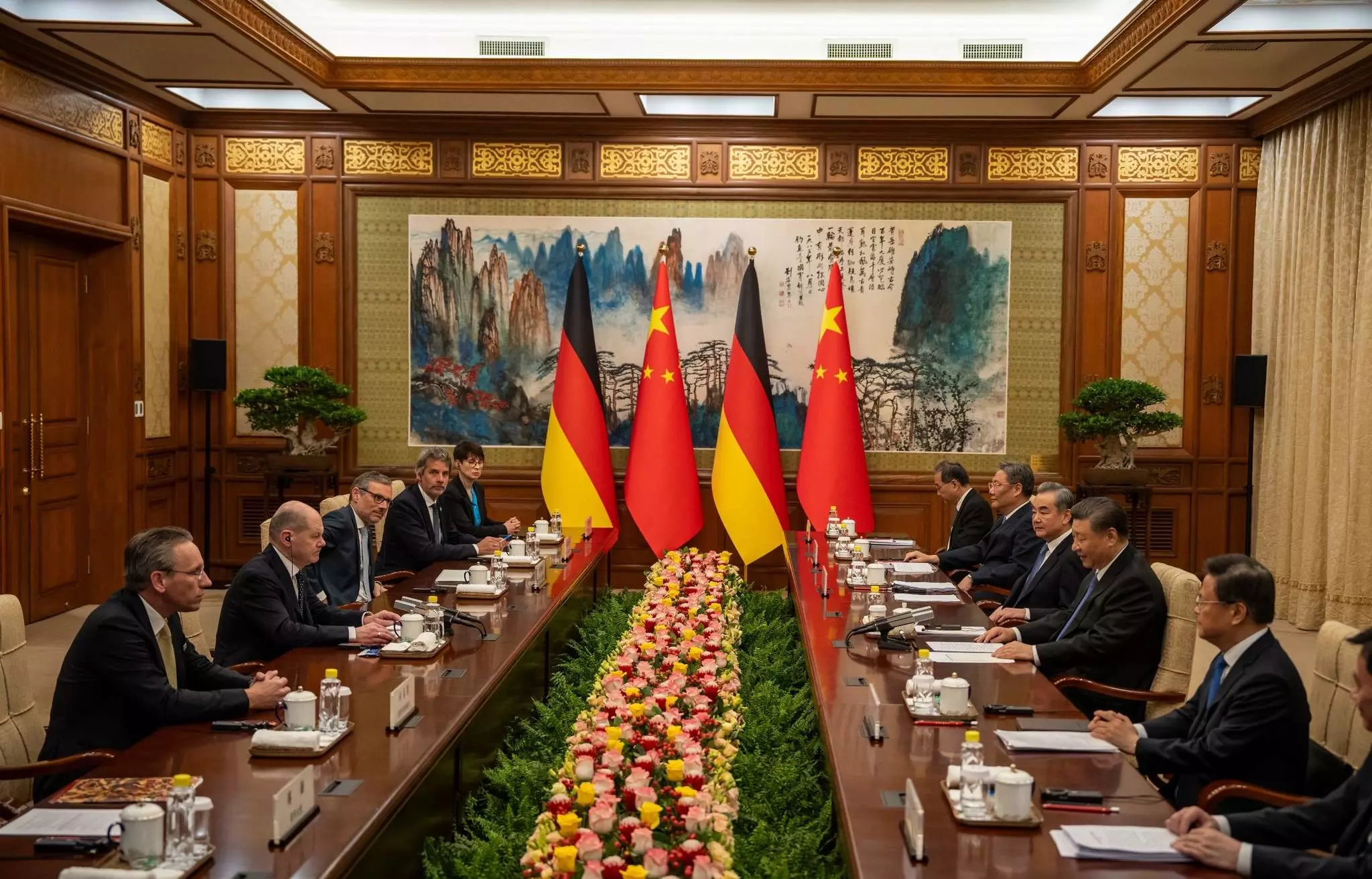Scholz und Xi: Einen Weg zum Frieden in der U – DENAE