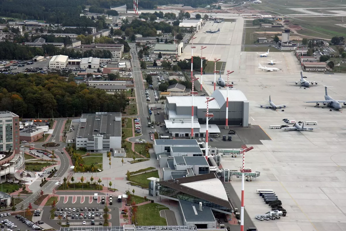 Merz gegen Ramstein-Absage in Abwesenheit Bidens