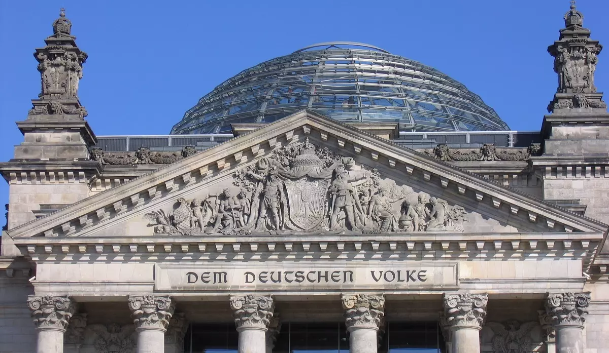 Merz: Historische Parallelen in der Außenpolitik