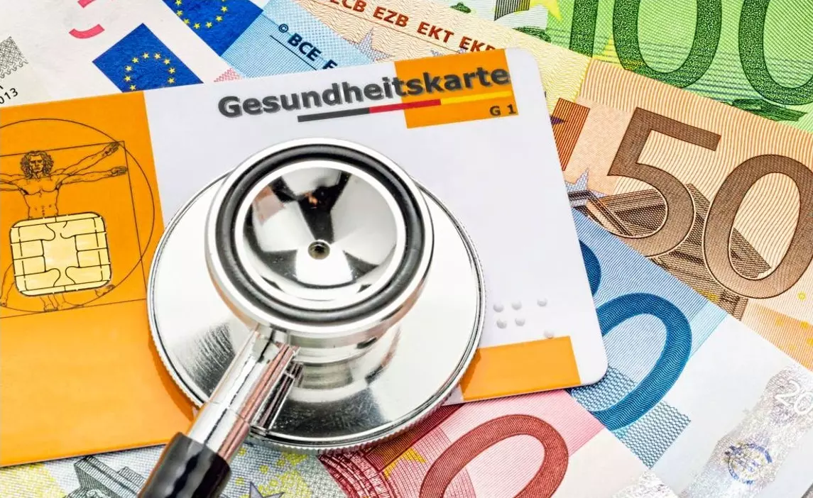 Deutschlands Krankenversicherung kollabiert unter Milliardendefizit